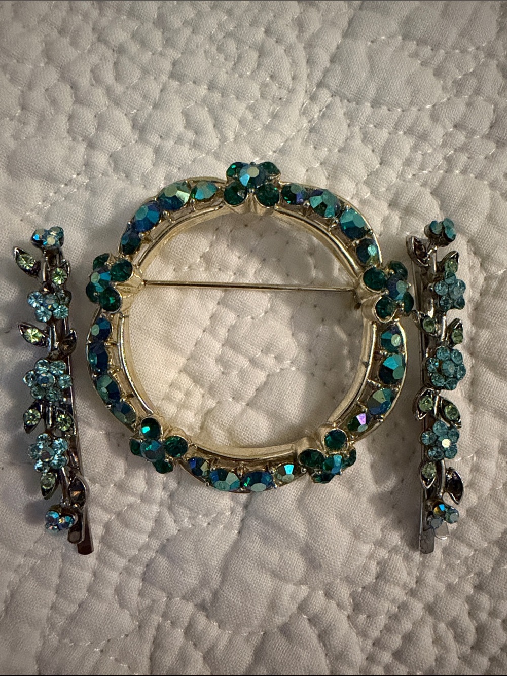 Blue Faux Gem Set: Round Brooch & Two Hair Pins, Floral, Vintage, Sparkles, EUC